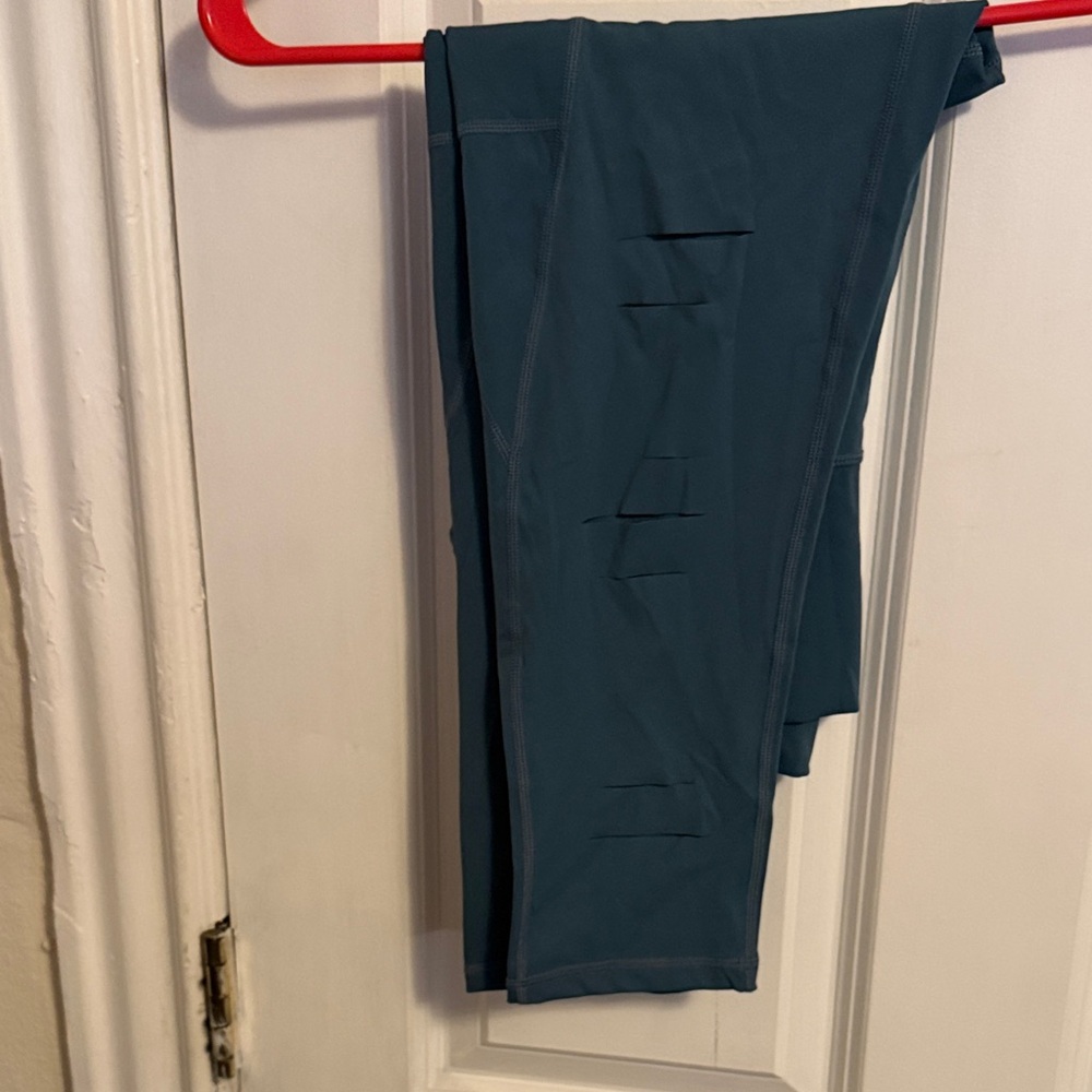 Constantly Varied Gear Tear It Up Blue Lagoon Capris